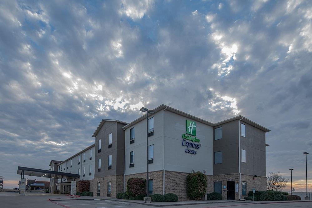 Holiday Inn Express & Suites N Waco Area - West By Ihg Exterior foto