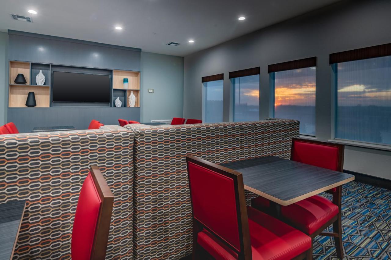 Holiday Inn Express & Suites N Waco Area - West By Ihg Exterior foto