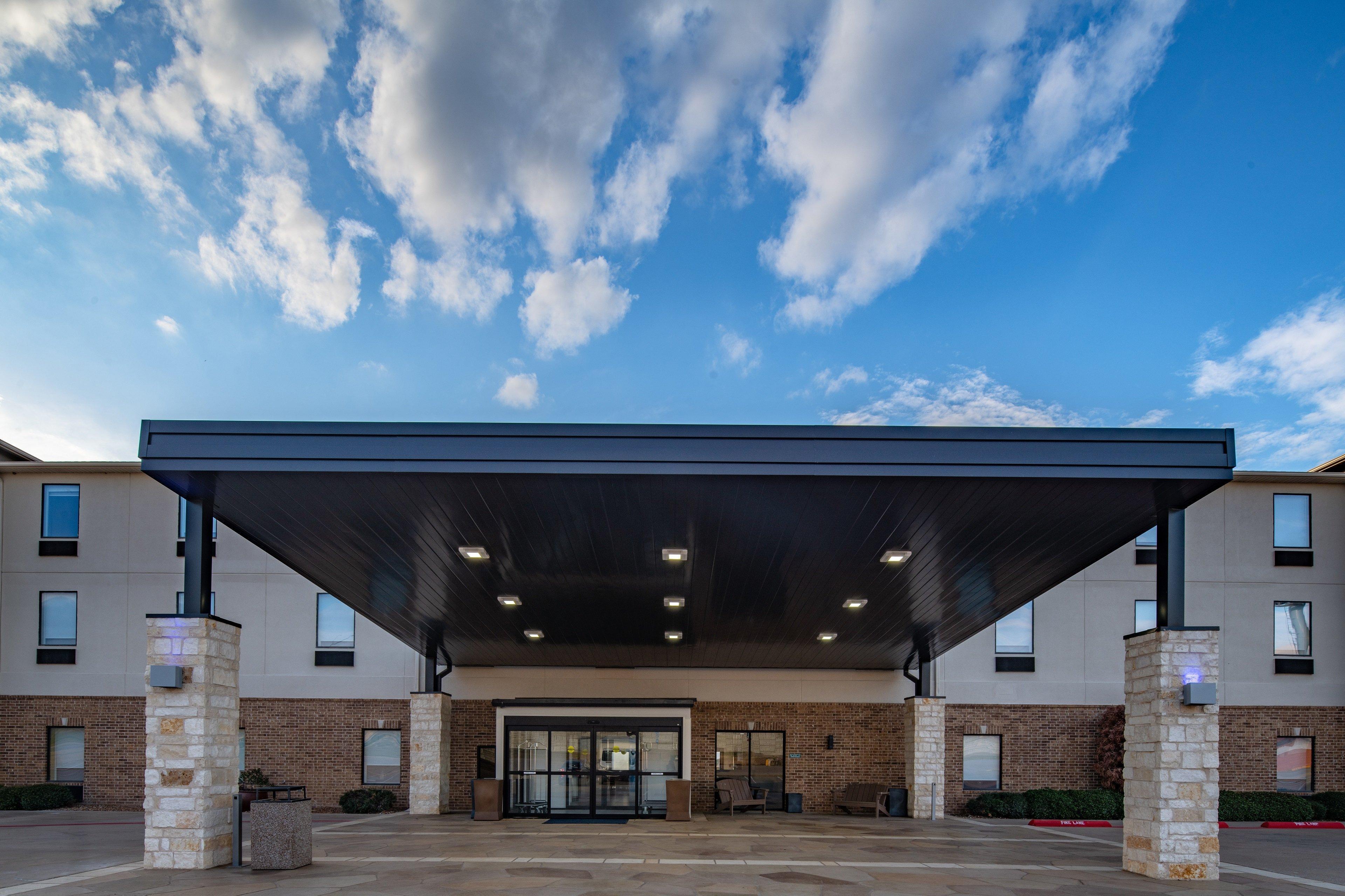 Holiday Inn Express & Suites N Waco Area - West By Ihg Exterior foto